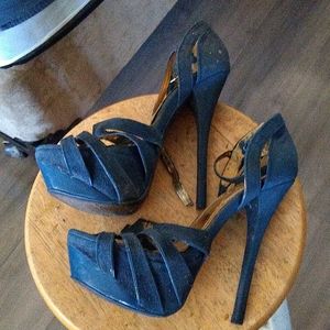 Platforms heels